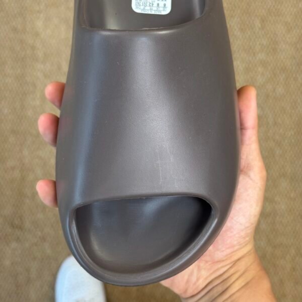 Yeezy Slide Soot(37-48.5) - Image 3