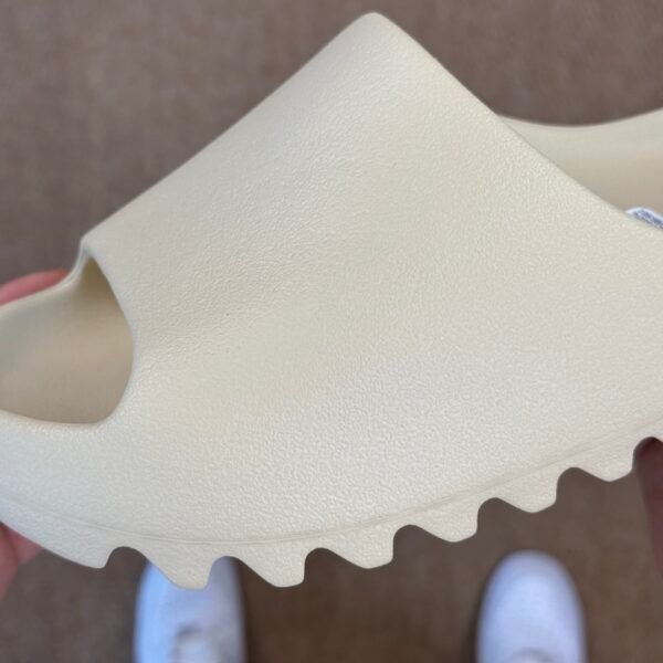 Yeezy Slide Bone(37-48.5) - Image 3