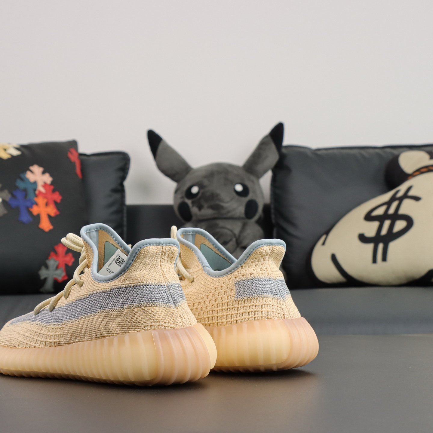 Yeezy 350 v2 linen(36-48.5) - Image 2