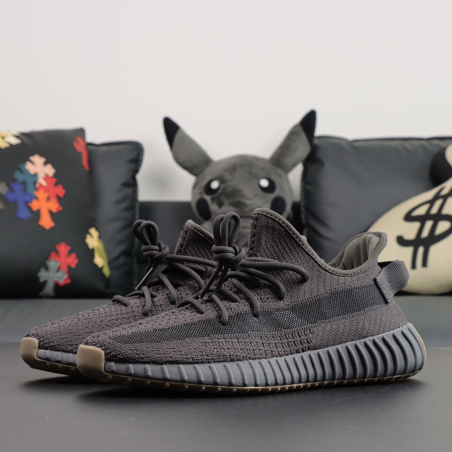 Yeezy Boost 350 v2 Cinder(36-48.5)