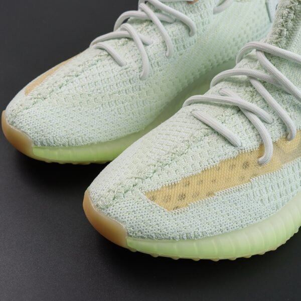 Yeezy boost 350 v2 Hyperspace(36-48.5) - Image 9