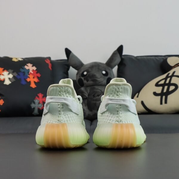 Yeezy boost 350 v2 Hyperspace(36-48.5) - Image 6
