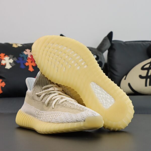 Yeezy boost 350 v2 Osidation(36-48.5) - Image 3