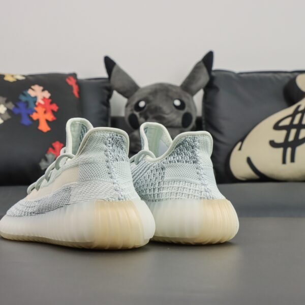 Yeezy 350 v2 Reflective Cloud Static(36-48.5) - Image 3