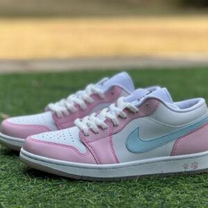 WMNS AIR JORDAN 1 LOW SE white powder blue cat scratch(35.5-46)