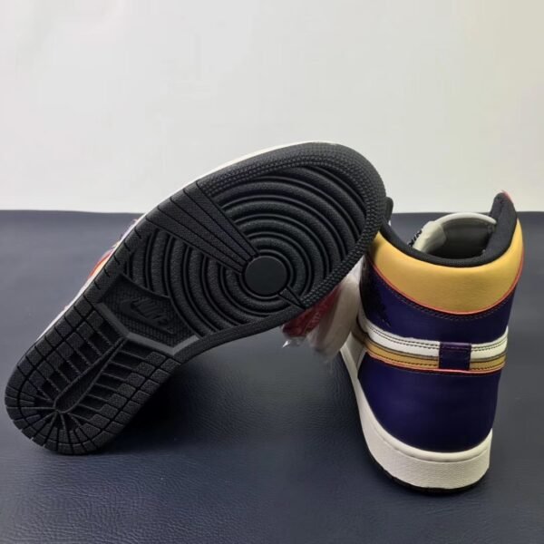 Nike SB x Air Jordan1 High OG “Court Purple”（36-47.5） - Image 12