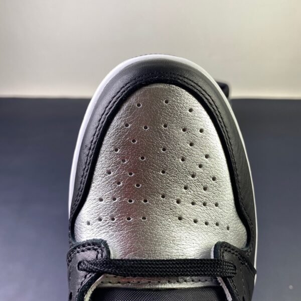 Air Jordan 1 High OG Retro “Silver Toe”(36-47.5) - Image 8