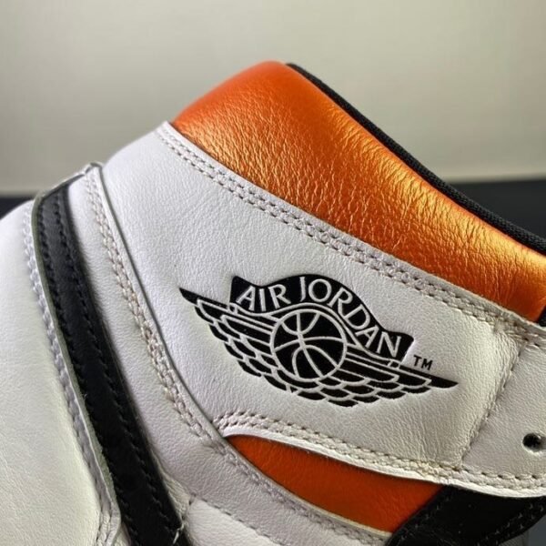 AIR JORDAN 1 RETRO HIGH OG ‘ELECTRO ORANGE’（us4-13） - Image 5