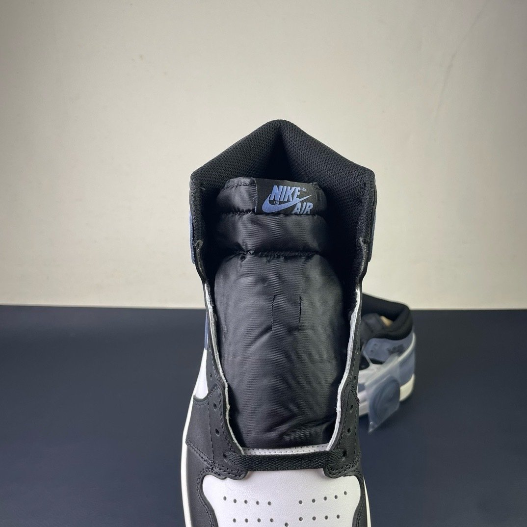 Air Jordan 1 Retro High OG Blue Moon(36-47.5) - Image 9