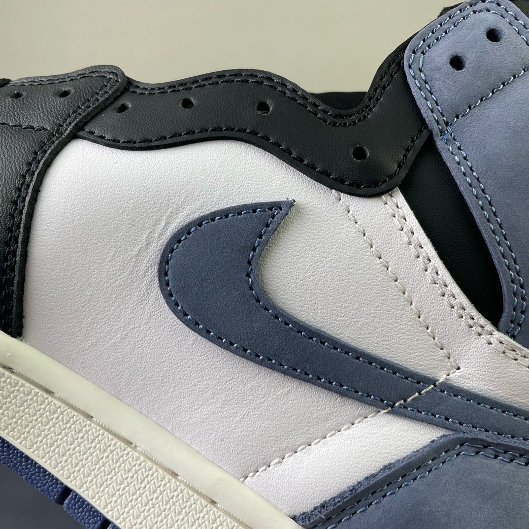Air Jordan 1 Retro High OG Blue Moon(36-47.5) - Image 5
