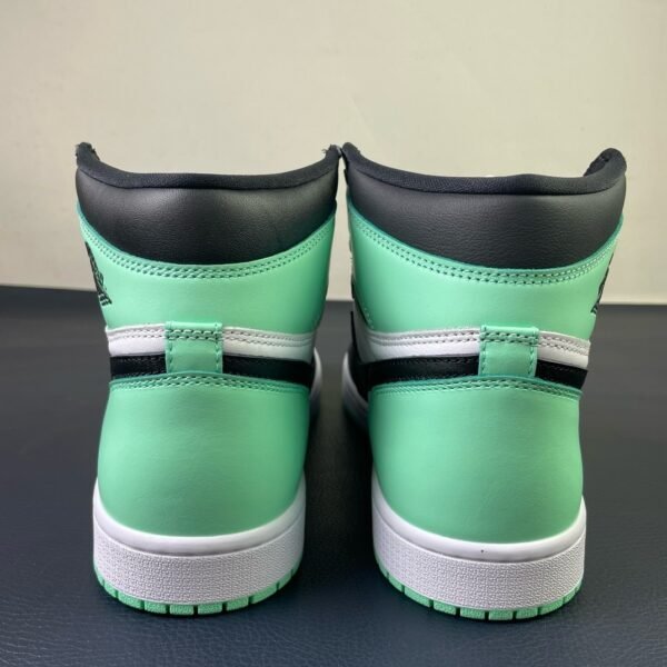 Air Jordan 1 Retro High OG Green Glow(40.5-47.5) - Image 5
