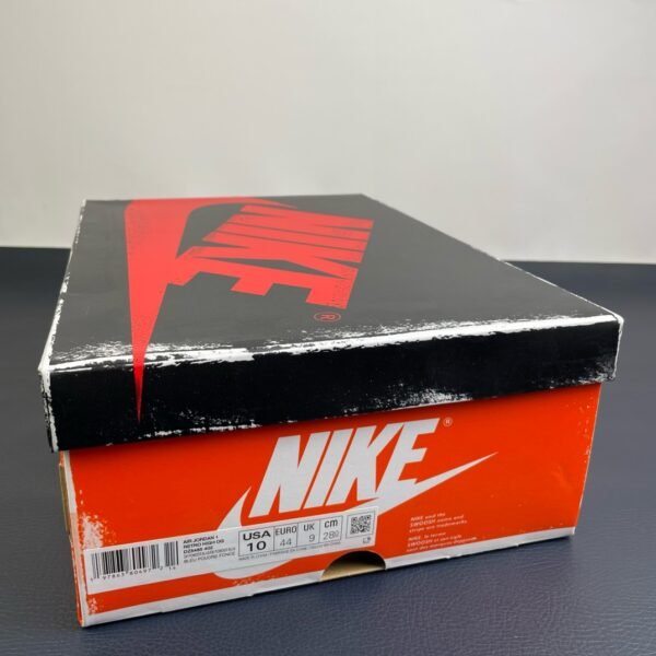 Air Jordan 1 Retro High OG UNC Reimagined(36-47.5) - Image 17