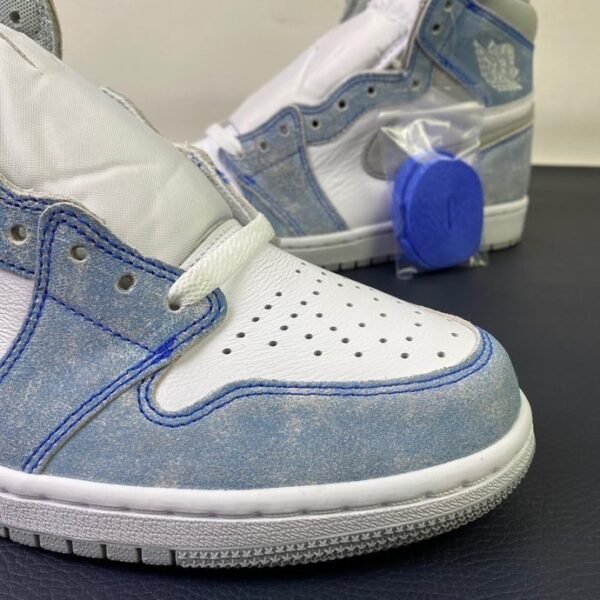 Air Jordan 1 Retro High OG 'Hyper Royal'(36-47.5) - Image 10