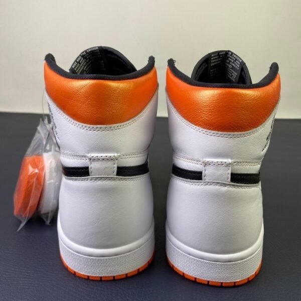 AIR JORDAN 1 RETRO HIGH OG ‘ELECTRO ORANGE’（us4-13） - Image 4