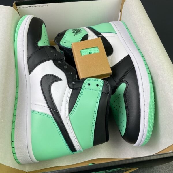 Air Jordan 1 Retro High OG Green Glow(40.5-47.5) - Image 2
