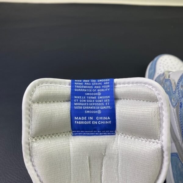 Air Jordan 1 Retro High OG 'Hyper Royal'(36-47.5) - Image 11
